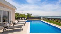 Villa Eleni ZadarVillas - Chambres d'hôtes Ljubač