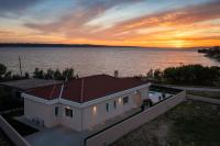 Villa Eleni ZadarVillas - Chambres d'hôtes Ljubač