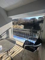One-Bedroom Apartment with Pool View
