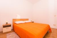 Deluxe Two-Bedroom Apartment with Garden View