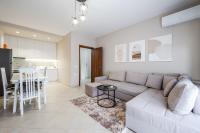 B&B Vlorë - Kondo Stays - City Center Apartments - Bed and Breakfast Vlorë