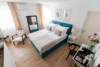 Barbara I - luxury rooms with balcony - B&B Zadar