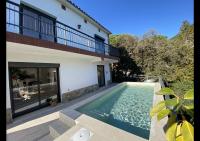 B&B Cabrils - Costa Maresme, Barcelona, Casa Burriac & Private Pool - Bed and Breakfast Cabrils