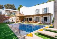 Cap Martinet Talamanca Vila Can Tashellu, Boutique 5 bed - Sea and Forest View - Chambres d’hôtes