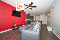 B&B Indianapolis - Ultra Modern 2 BR 2 Bath w CityView Pool Park - Bed and Breakfast Indianapolis