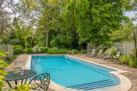 B&B Higham - Dedham Vale Cottage with Swimming Pool - Yew Tree Barn - Bed and Breakfast Higham