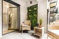Studio with Garden View
