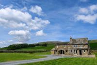 Finest Retreats - Shepherds Cottage at Mile House Farm - Bed and Breakfast Hawes