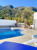 Cozy cottage in Nerja , Malaga. Private pool. WIFI - Chambres d'hôtes Río-Miel