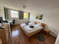 Camera Matrimoniale con Letto Supplementare