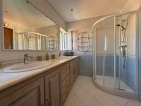 Habitación Doble con baño compartido - 2 camas