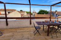 La Terrasse sur les toits du centre ville à 300m de la plage - Bed and Breakfast