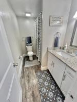 Lovely 2-bedroom condo next to AT&T Stadium - B&B Arlington