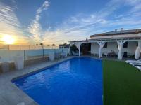 Villa de Lujo cerca del mar y piscina climatizada - Chambres d’hôtes San Fulgencio