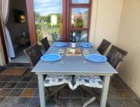 Whalerock Sea-esta! Walk to the beach plus partial load-shedding backup - Ferienwohnung Plettenberg Bay