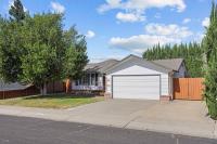 Trinity Escape Entire home near Lodi Lake - B&B