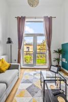 Spacious House by Quay - Sleeps 7 - Free Parking - Chambres d’hôtes