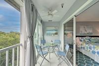 Pool Access, Walk to Manatee Beach Coastal Condo - B&B Holmes Beach