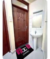 Black cozy chic, SERENE SPACE - Ferienwohnung Mombasa