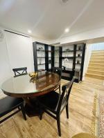 Newly renovated, laundry, separate entrance - Chambres d’hôtes Richmond Hill