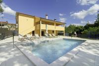 Villa con piscina privada