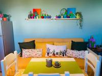 GoAtAndros Colourful One-Bedroom Apartment in Gavrio - B&B Gavrio