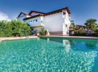 Holiday Home Villa Ksenija - B&B Debeljak