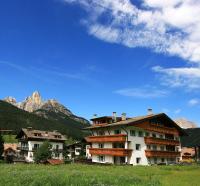 Cesa Bernard - Apartment Cima 12 e new Apartment Fraine - Bed and Breakfast Pozza di Fassa