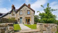 B&B Wrexham - Tranquil countryside cottage for two - Bed and Breakfast Wrexham