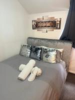 B&B Wormley - Lux 1 bedroom and 1 private bathroom in a shared flat - Bed and Breakfast Wormley