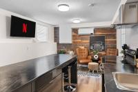 Dieppe Charm Suites, 2 BDRM, Walk to Local Market - Ferienwohnung Dieppe