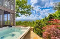 Tallassee Family Home w/ Stunning Smoky Mtn Views - Chambres d'hôtes Tallassee