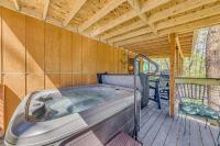 Ruidoso Cabin Rental w/ Hot Tub: Near Midtown! - Chambres d'hôtes Ruidoso