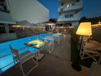 Koukounari Apartments - Chambres d'hôtes Skála