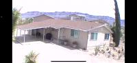 Rare four Bedroom MeadviewVacation Home - Grand Canyon West-Skywalk - Bed and Breakfast Meadview