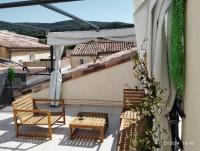 B&B Apt - Un nid sur les toits avec terrasse - Bed and Breakfast Apt