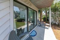 Crystal Village II 18A - 2Bedroom 2BA Condo near the Beach Sleeps 6! - Chambres d'hôtes Destin