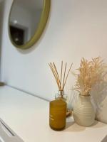 Modern 2 Bed Apartment With Free Parking And Netflix - B&B Dawley