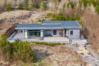 Spacious 4BR Summerhouse With Hot Tub - B&B Reykholt