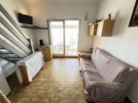 Studio avec cabine + mezzanine pour 4 pers, loggia, proche plage, parking privé - FR-1-702-65 - B&B Le Cap d'Agde