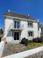 Spacieuse Maison Familiale proche de la Mer, 11 Vélos à disposition - B&B Plouhinec