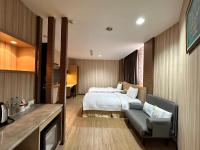 Deluxe Double Room with Bath