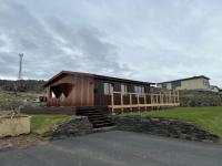 Unique Wooden Brown House - B&B Djupivogur
