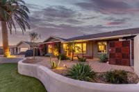 Hot Tub, Heated Pool, Mini Golf, BBQ, Old Town, Game Room, EV Plug - B&B Scottsdale