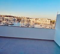Spectacular Lagos Marina view apt on promenade - B&B