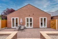 3 Bedroom Bungalow with Garden and Parking - Chambres d’hôtes Radcliffe on Trent