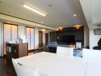 Suite mit Kingsize-Bett und Meerblick