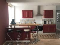 GITE SAINT LOUVENT 6 p DANS UN VILLAGE AUTHENTIQUE - B&B