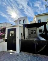Villa Nausicaa private pool & hot tub, Aphrodite Hills Golf Resort - Chambres d'hôtes Kouklia