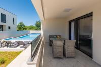 Appartamento con 1 Camera da Letto e Vista Piscina